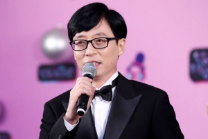 유재석, FNC 떠난다…유희열과 한솥밥 먹나