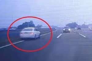 “살기 싫다” 고속도로 60㎞ 역주행