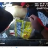 감자칩 봉지 지혈로 칼 맞은 피해자 구한 ‘맥가이버’ 뉴욕 경찰