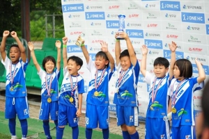축구 전국 제패 은평 유소년… 장하다 얘들아