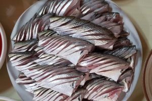 깨 서 말 보다 고소한 하동 술상 전어 맛보세요