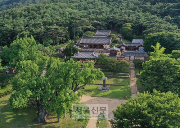 유네스코 세계유산인 도동서원.