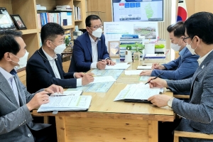 광명시의회 더불어민주당 원내대표단-광명시, 필수노동자·백신 사각지대 지원 및 민생 안정 대책 등 논의