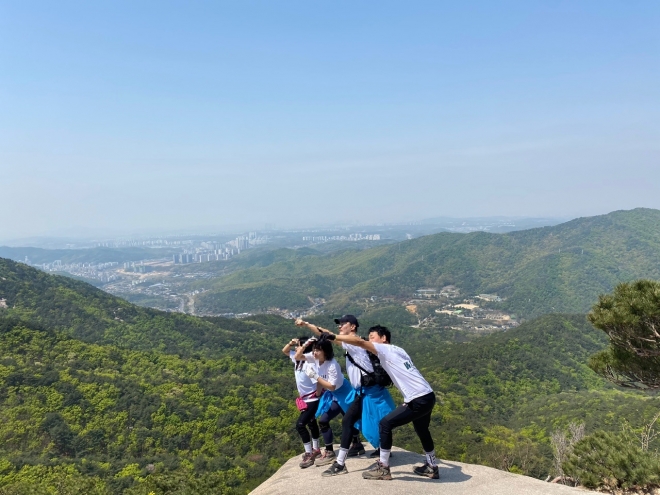 등산을 즐기는 젊은 세대가 늘고 있다. 사연의 주인공 김나현씨가 보내주신 사진