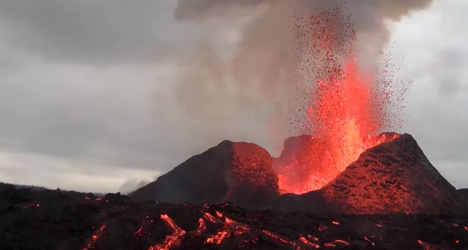 아이슬란드 화산 분출 장면 한화테크윈 제공
