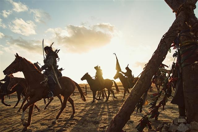 차갑고 메마른 북방 풍경은 제주도와 새만금 간척지에서 촬영했다. 넷플릭스 제공