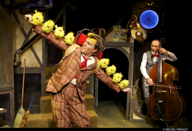 캐나다‧퀘벡 Theatre Bouches Decousues의 <Papa Hen>