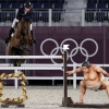 “스모 선수 엉덩이 때문에 말들이 놀란다”…올림픽 승마장 논란