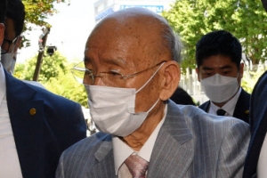 [포토] 광주지법 도착, 법정 향하는 전두환