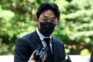 하정우 “모든 혐의 인정...경제적 손실 고려해달라”