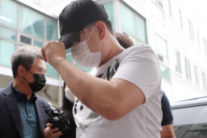 30대 가장 폭행치사 고교생 2명 영장실질심사