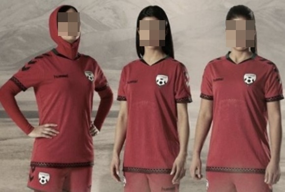 국가대표 유니폼 입은 아프간 여자축구 대표팀 선수들