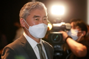 성 김 美 대북특별대표 “北에 적대 의도 없어...연합훈련은 방어적”