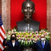 중국에서 베트남까지, 미국 부통령 출장 늦춘 ‘아바나 신드롬’이란