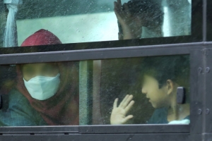 아프간 조력자 데려온 건 잘한 일인데, 우리가 조심해야 할 대목