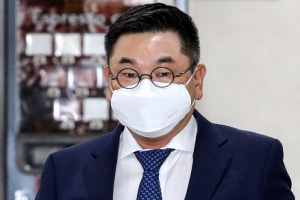 [포토] 구본상 LIG 회장, 법정으로