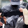 ‘전자발찌 살인범’ 강윤성, 유치장 난동…강도살인죄 등 혐의 추가