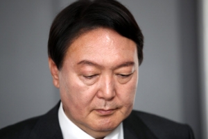 공수처 “윤석열, 직권남용 등 4개 혐의로 피의자 입건”