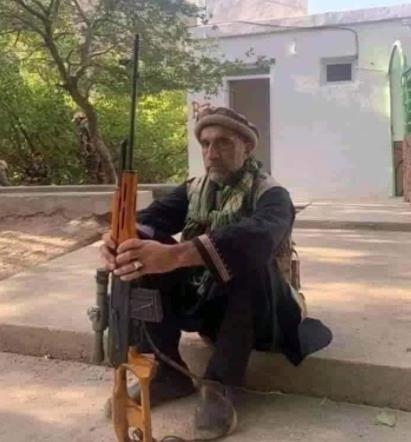 탈레반이 저항군을 이끄는 암룰라 살레 제1부통령의 형인 로훌라 아지지를 처형하고 시신 매장도 막는 등 잔혹한 보복을 가했다. 연합뉴스