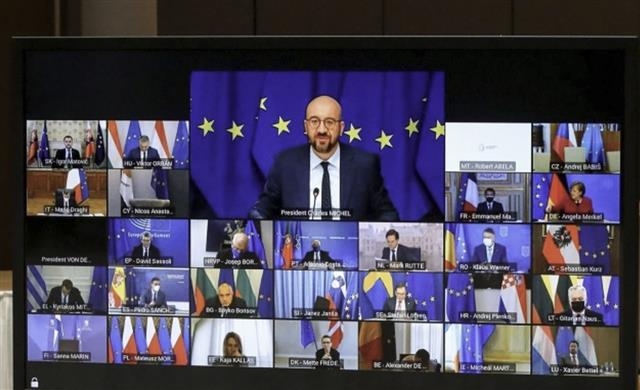 샤를 미셸 유럽연합(EU) 정상회의 상임의장이 지난 3월 브뤼셀에서 코로나19 관련 EU 화상 정상회의를 주재하고 있는 모습. 브뤼셀 AFP 뉴스1