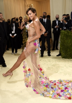 Irina Shayk attends The Metropolitan Museum of Art‘s Costume Institute benefit gala celebrating the opening of the “In America: A Lexicon of Fashion” exhibition on Monday, Sept. 13, 2021, in New York. (Photo by Evan Agostini/Invision/AP)