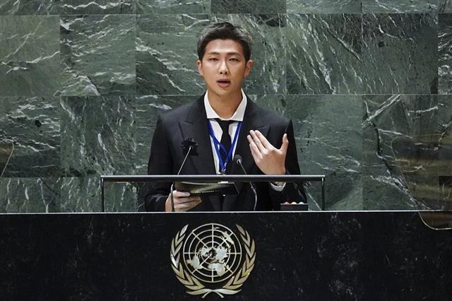 UN 연설 “ 한국어 ” 로 / UN 에서는 아무 불만이 없었다