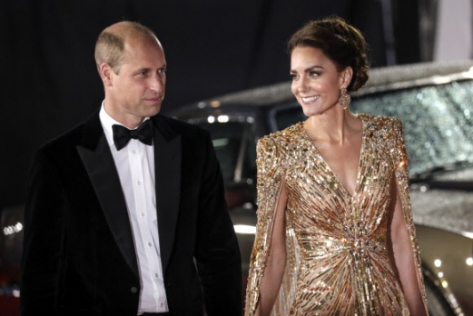 Britain‘s Prince William, left, and his wife Kate the Duchess of Cambridge arrive for the World premiere of the new film from the James Bond franchise ’No Time To Die‘, in London Tuesday, Sept. 28, 2021. (Photo by Vianney Le Caer/Invision/AP) 092821127299, 21334631,/2021-09-29 05:59:57/ <연합뉴스