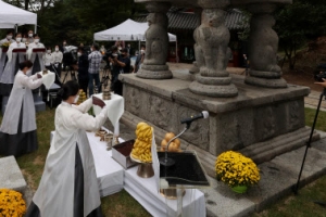 제 모습 드러낸 국보 화엄사 삼층석탑