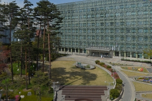 법원 “특정구역 집회 전면 금지한 지자체 고시는 위법”