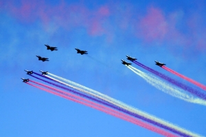 ‘국군의날’ 마린원 타고 마라도함 도착한 文…‘피스메이커’ 상륙작전 시연