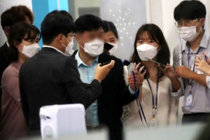 檢, 이성문·이한성 등 줄소환… ‘150억 요구’ 정재창 연락두절