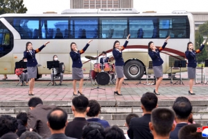 [포토]  북한 각지서 당창건 76주년 경축