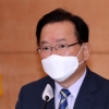 김 총리 “조심스럽게 일상회복 준비...백신패스 등 검토”(종합)