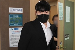 [포토] ‘프로포폴 투약’ 휘성 항소심, 징역 1년·집유 2년