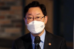 박범계 “윤석열 지휘한 월성원전 고발 사주 조사”