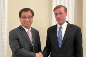 종전선언 ‘나비효과’ 우려했나...신중해진 美