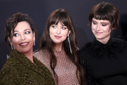 Olivia Colman, from left, Dakota Johnson and Jessie Buckley pose for photographers upon arrival at the premiere of the film ‘The Lost Daughter’ during the 2021 BFI London Film Festival in London, Wednesday, Oct. 13, 2021. (Photo by Vianney Le Caer/Invision/AP) 100621127327, 21334631,/2021-10-14 02:19:21/ <연합뉴스