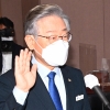 이재명 “도지사 업무와 관계없는 것은 답 못해”…대장동 공세 차단