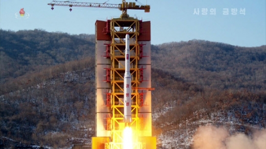 북한, 누리호 발사일에 5년전 ‘광명성 4호’ 발사 조명