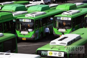 술 마시며 버스 운전한 시내버스 기사 적발