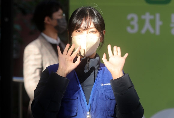 행복공감봉사단 봉사활동 나선 배우 김소연