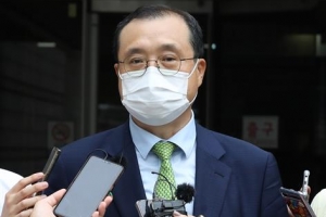 “퇴임해서”… 첫 법관 탄핵 각하