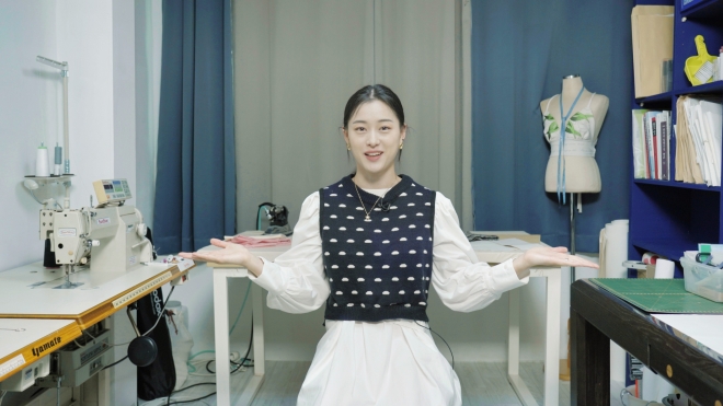 옷 수선 유튜브 채널 ‘정겨운 작업실’을 운영 중인 정겨운씨. 김형우 기자 hwkim@seoul.co.kr