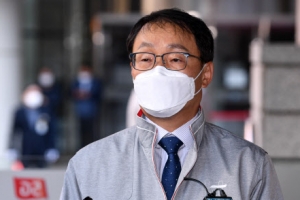 檢, 구현모 KT 대표 ‘국회의원 99명 쪼개기 후원’ 기소