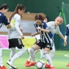 댄스부터 축구까지… ‘몸 쓰는 언니’ TV 휘젓다