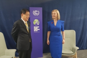 정의용, 영국 신임 외교장관과 회담...“한반도 문제 지지 당부”