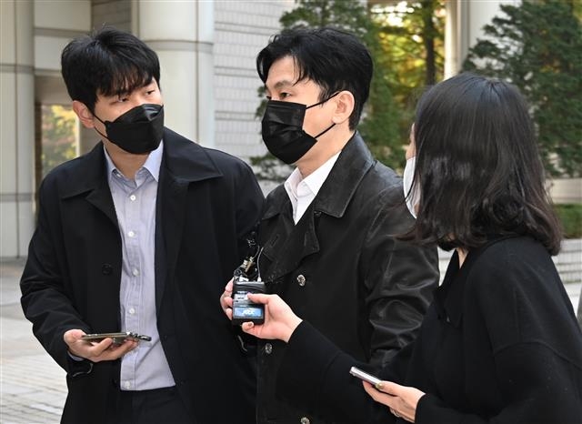 양현석, 비아이 마약 수사 무마 혐의 공판 출석