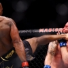 [서울포토] ‘강력한 킥’… 카마루 우스만, UFC 5차 방어 성공