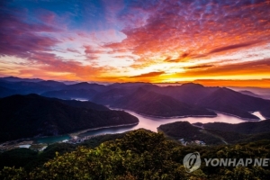 번번이 무산되는 케이블카… 지역경제 활로 찾는 지자체 ‘냉가슴’