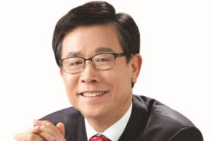 송도근 경남 사천시장 시장직 상실, 금품수수혐의 집행유예 확정